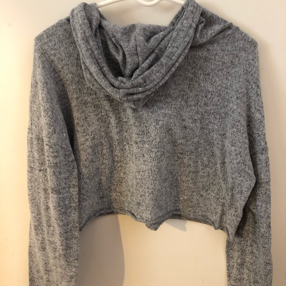 Cropped hoodie - Picture 2 of 3